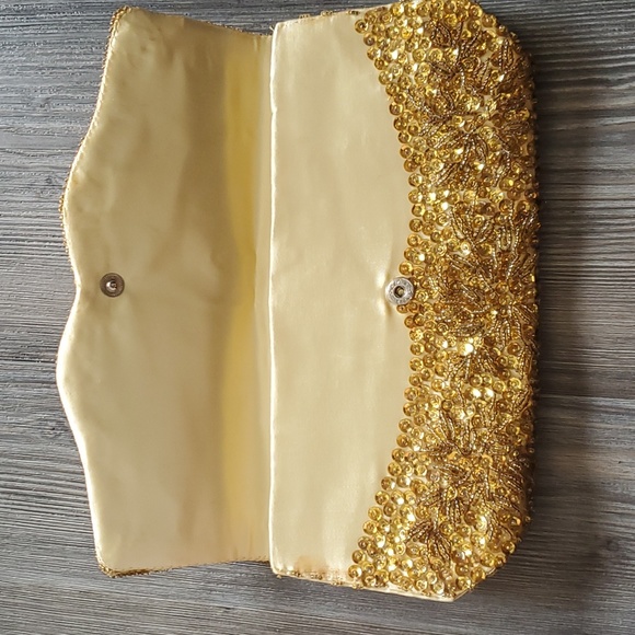 Vintage Gold sequin beaded Clutch exclusively for La Regale Ltd Handmade - Picture 3 of 5